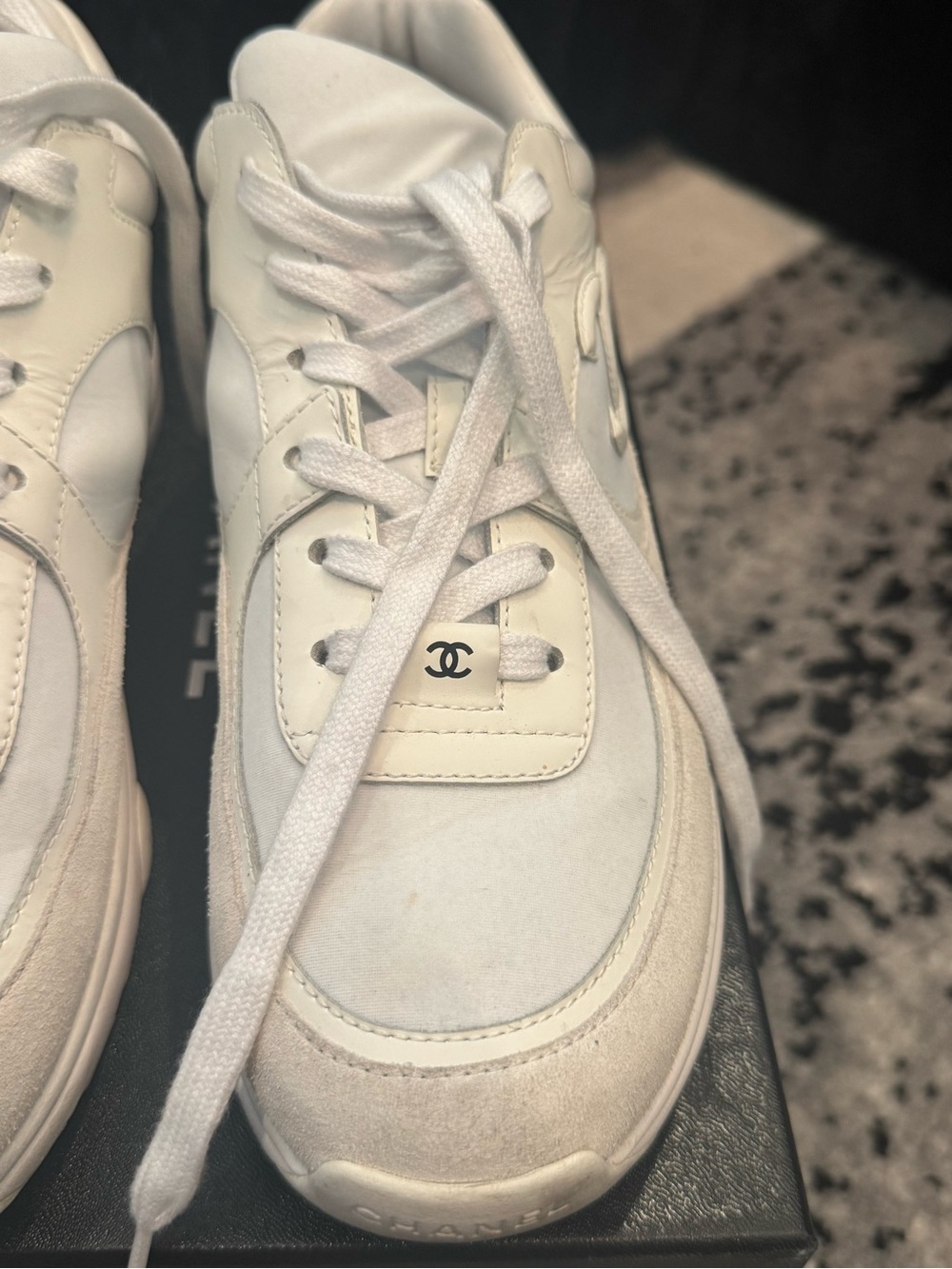 CHANEL White Women's Low-Top Sneakers - Picture 3 of 10